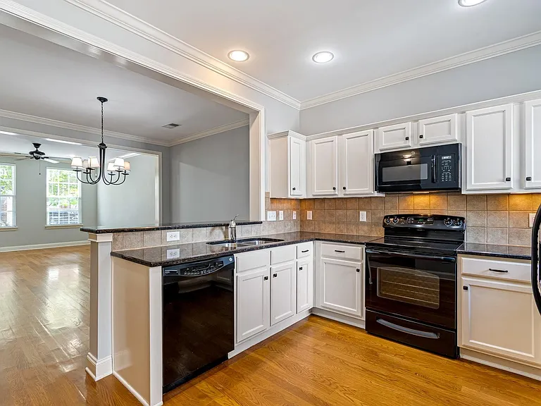 318 Byron Way — Photo 18