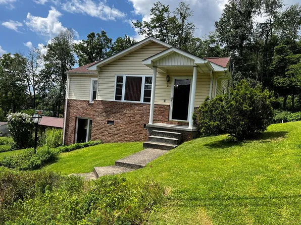 209 Cromwell Pl, Beckley, WV 25801