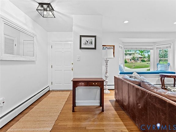 4th image of 8516 Academy Rd