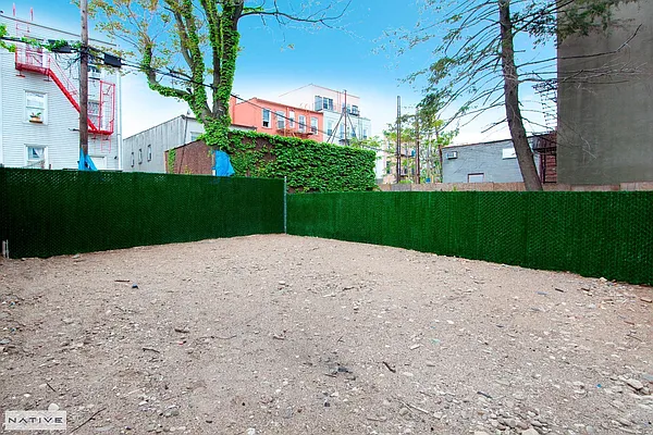 Rented by Native Real Estate LLC | media 24