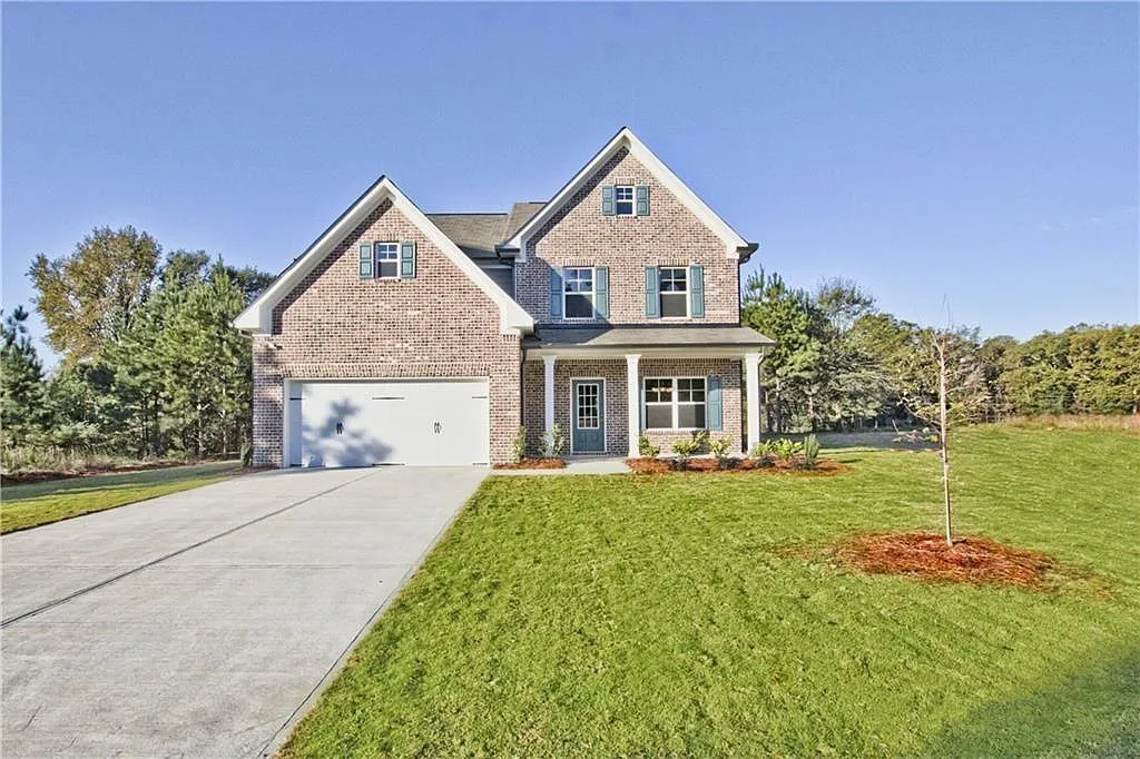 5 bed, 3.0 bath, 2736 sqft, $3,300 — Photo 1