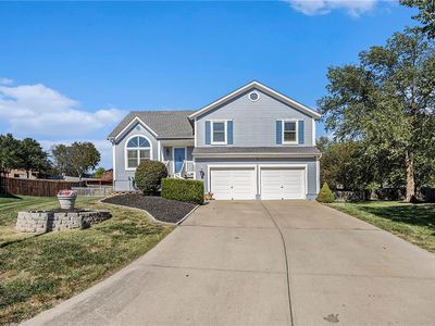 5420 NE Rainbow Ct, Lees Summit, MO, 64064