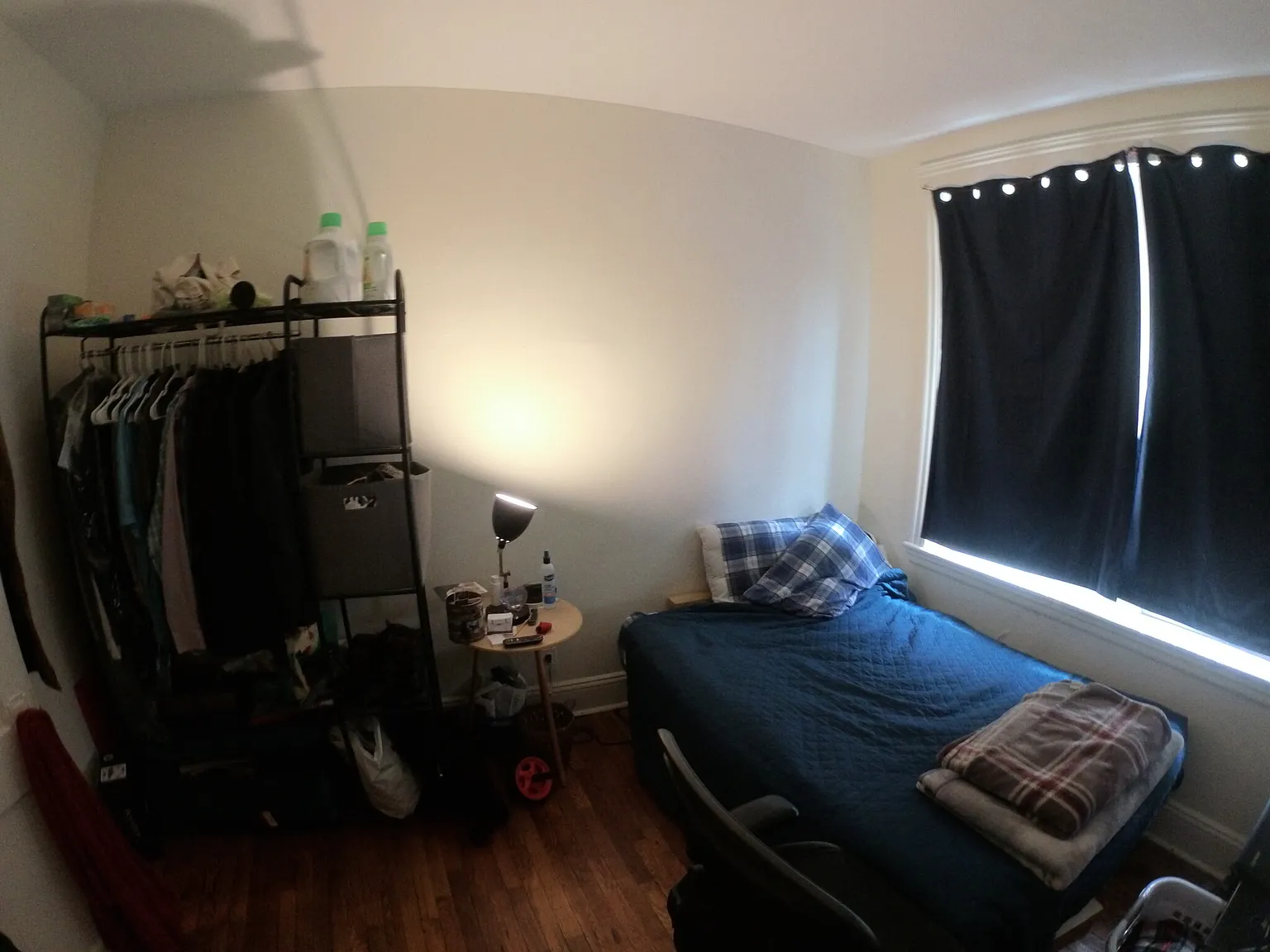 2 bed, 999 sqft, $2,400 — Photo 3