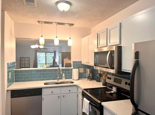 1130 Silent Harbor Ct APT F, Mount Pleasant, SC 29464