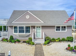 339 W 14th St, Ship Bottom, NJ 08008