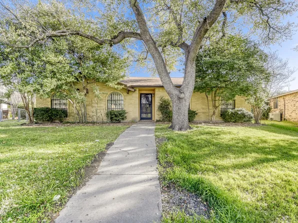 2039 Chestnut Rd, Carrollton, TX 75007