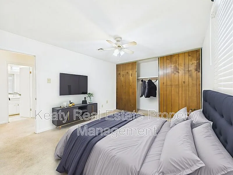2 bed, 1.5 bath, 1000 sqft, $975 — Photo 4