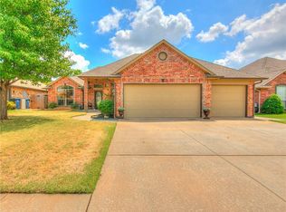 10632 NW 38th St, Yukon, OK 73099