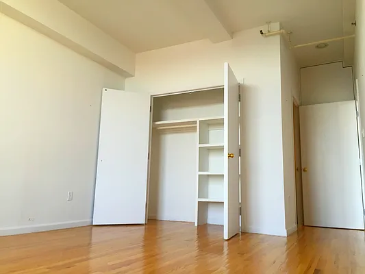 Rented by EXR | media 3