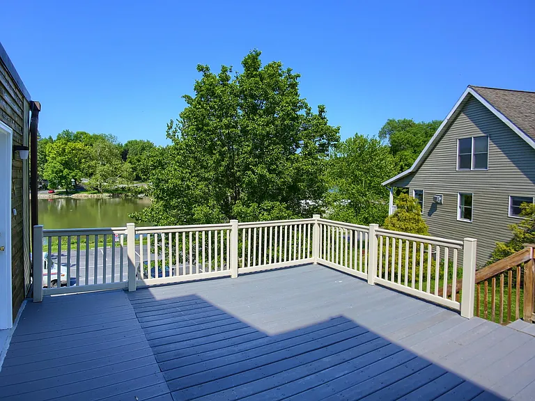 2 Stone Spring Ln #1 — Photo 2