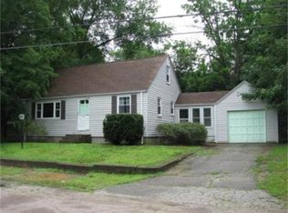 38 Saint Anne Rd, Weymouth, MA 02189