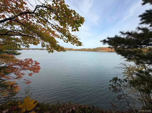 Chilman Ln, Ishpeming, MI 49849