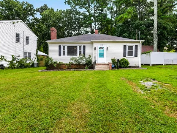 212 Kingsboro St, Suffolk, VA 23434