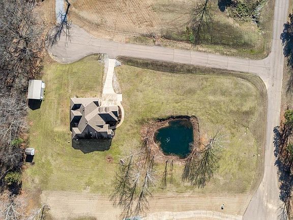 4th image of 10076 Shelby Meadows Ln
