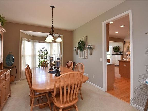 4th image of 4714 Bridle Ct
