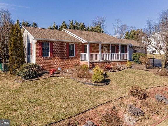 3rd image of 10726 Hershey Dr