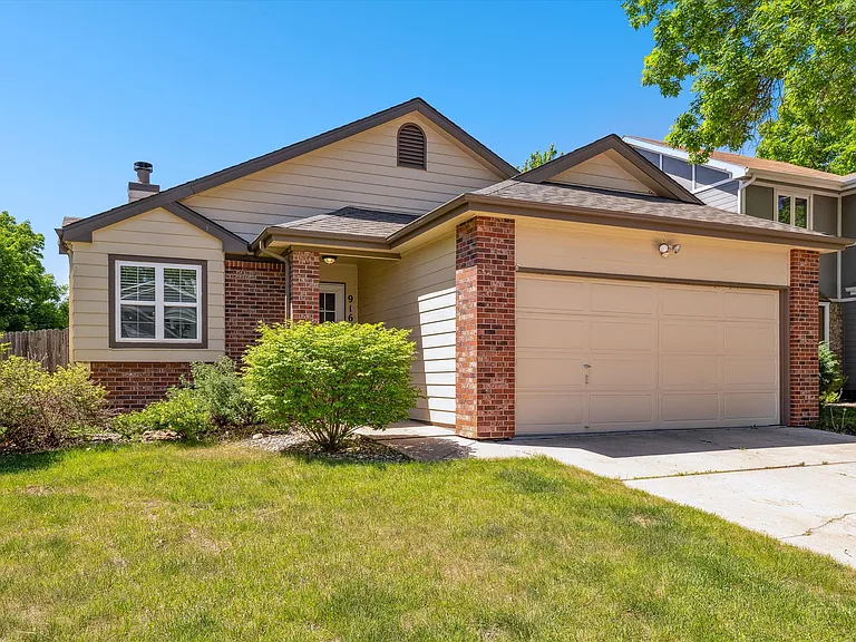 9168 W Maryland Pl — Photo 13