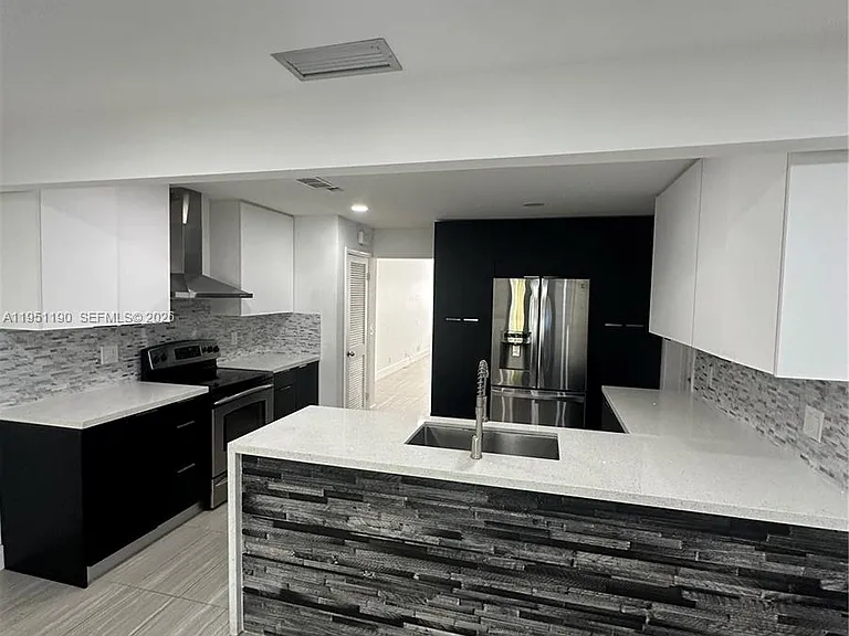 3199 Coral Hills Dr #4 — Photo 6