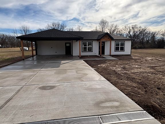 2nd image of 13 Quannah Dr