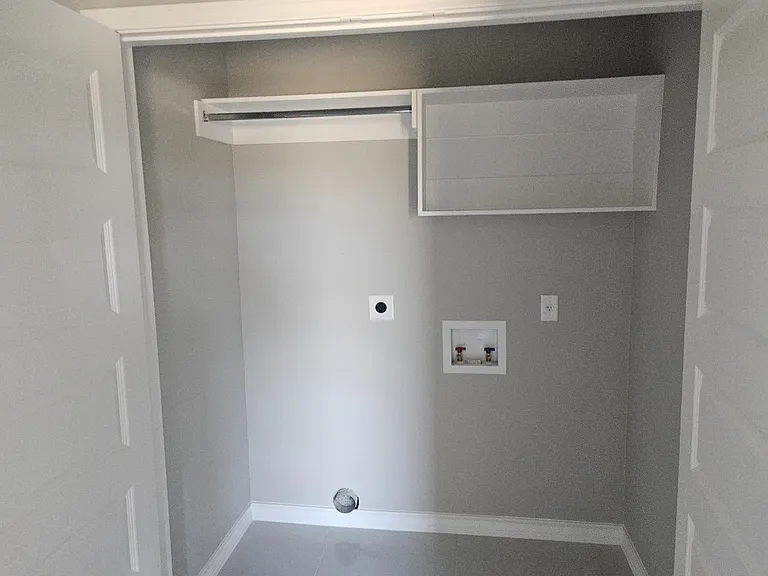 Unit Photo