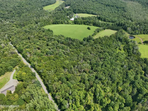 (undisclosed Address), Lake Ariel, PA 18436