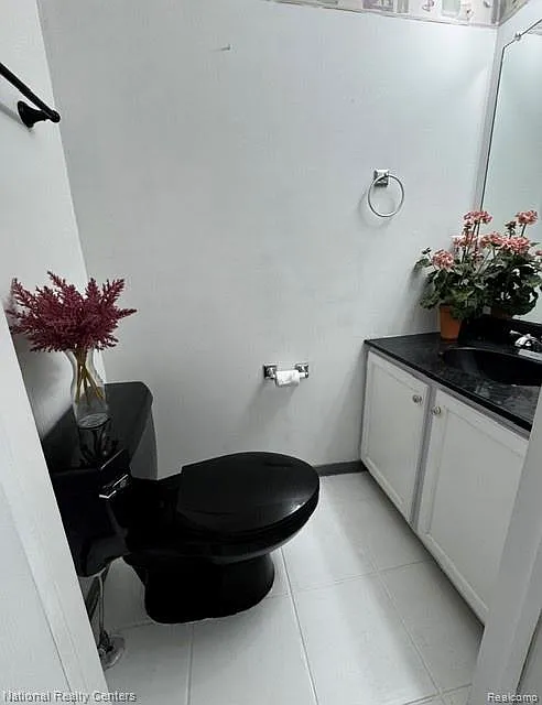2 bed, 1.5 bath, 1434 sqft, $1,799 — Photo 4
