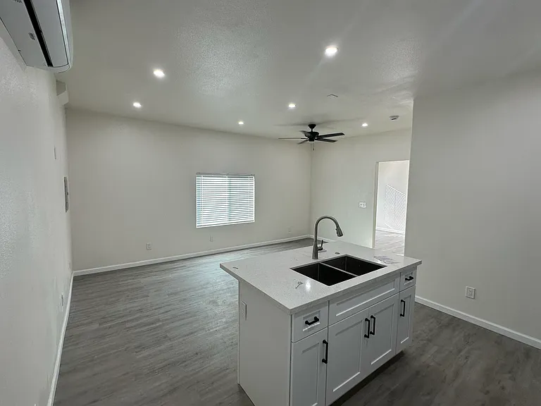 29806 Old Sycamore Ln — Photo 9