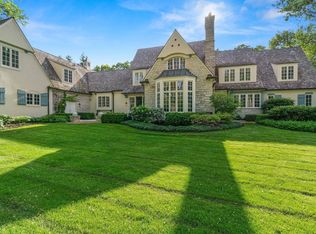 1531 Telegraph Rd, Lake Forest, IL 60045