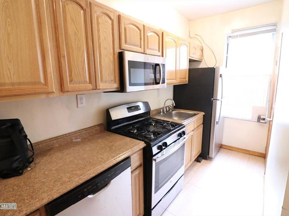 1st image of 10 Scholes St APT 1B