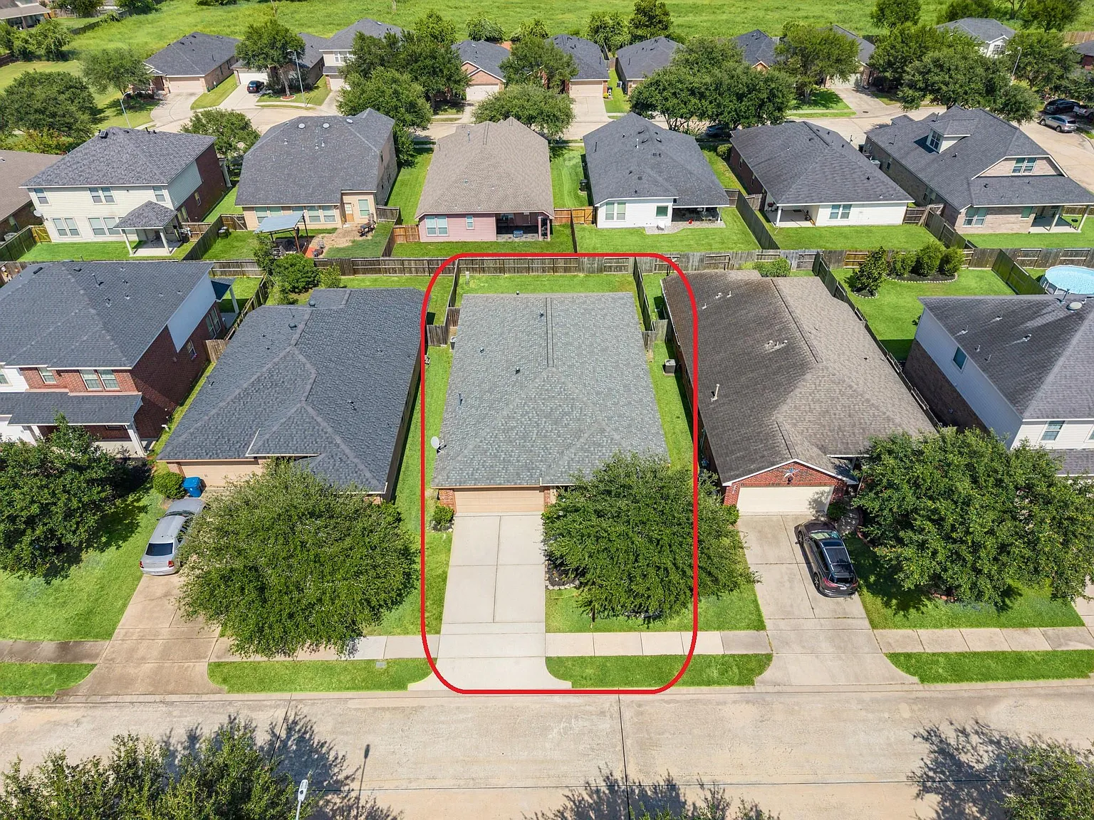 3 bed, 2.0 bath, 2045 sqft, $2,500 — Photo 4