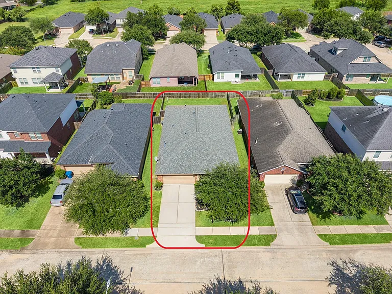 4014 Pinecrest Holw — Photo 4