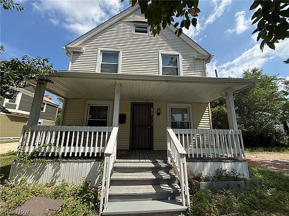 2nd image of 2602 Vega Ave