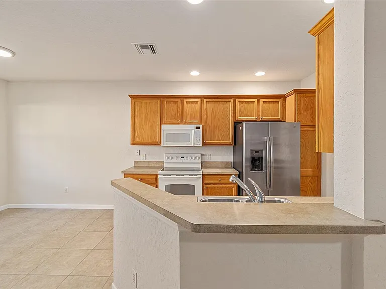 4570 SW 52nd Cir #107 — Photo 14
