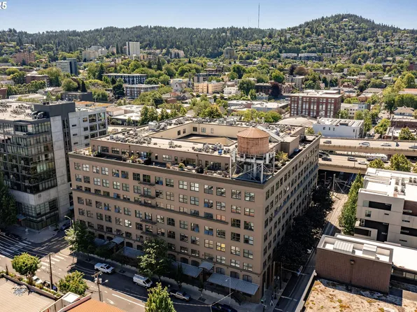 1420 NW Lovejoy St APT 427, Portland, OR 97209