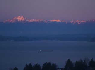 6734 39th Ave SW, Seattle, WA 98136