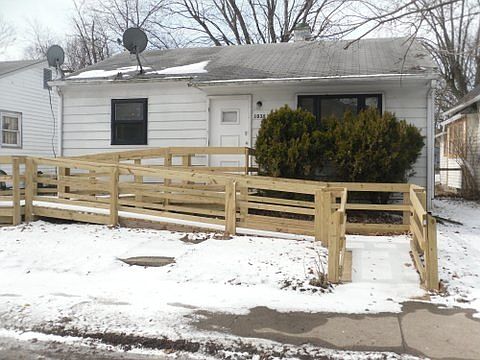 1st image of 1034 Winfield Ave