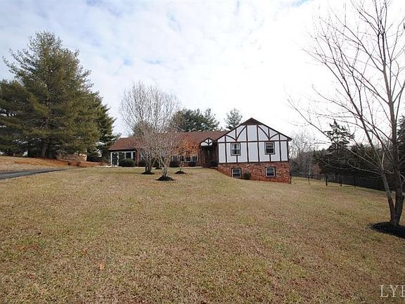 2nd image of 120 Saint Johns Dr