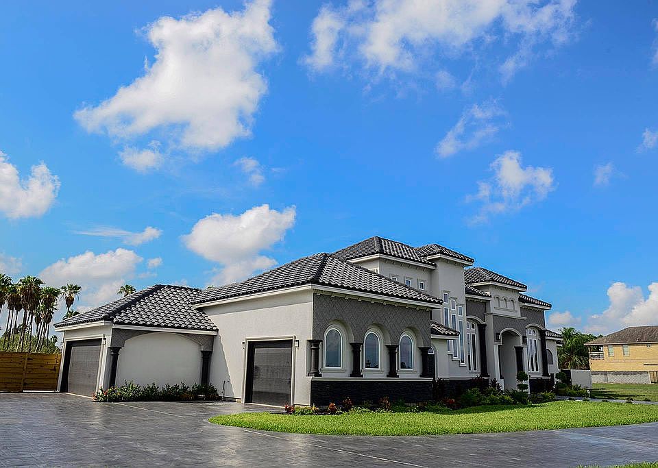 2nd image of 16212 Weston Way Dr