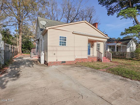 3rd image of 402 Warlick Street