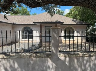 1132 5th St, Comfort, TX 78013