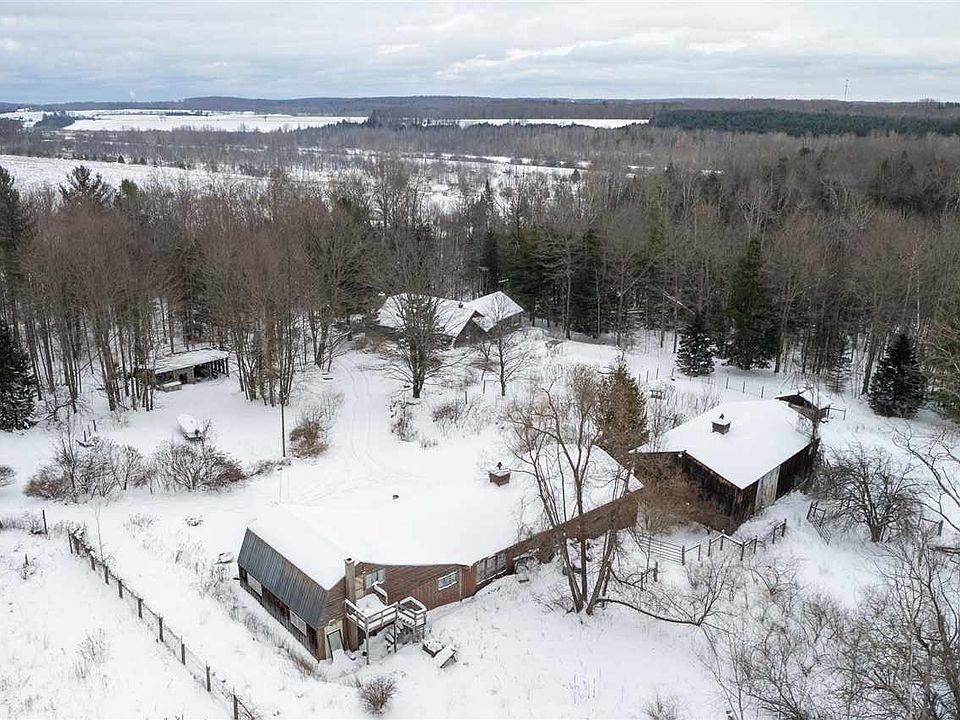 18780 Rd, Charlevoix, MI 49720 Zillow