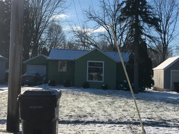 715 W Henry St, Charlotte, MI 48813
