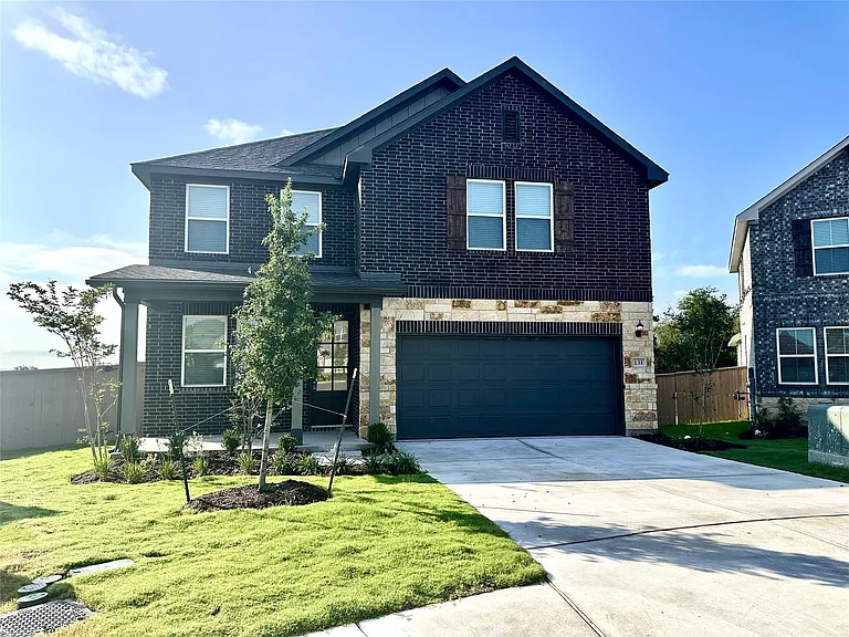 131 Holzinger Bnd — Photo 1