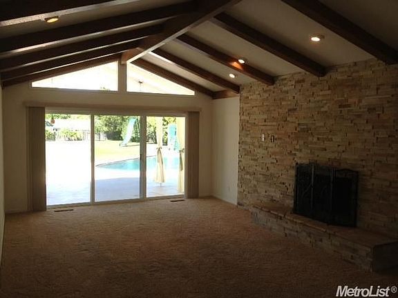 2nd image of 4811 Cypress Ave