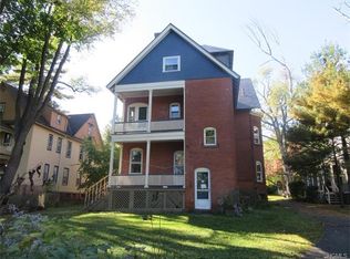 104 Kenyon St, Hartford, CT 06105