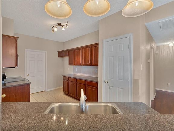 3rd image of 103 Loda Ct
