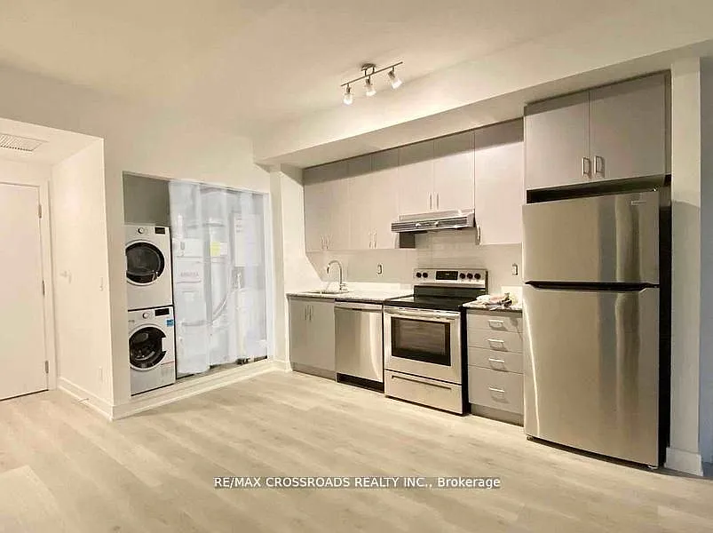 2 bed, $2,750 — Photo 4