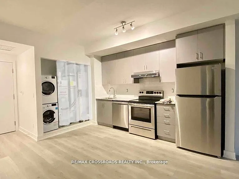1709 Bur Oak Ave #307 — Photo 4