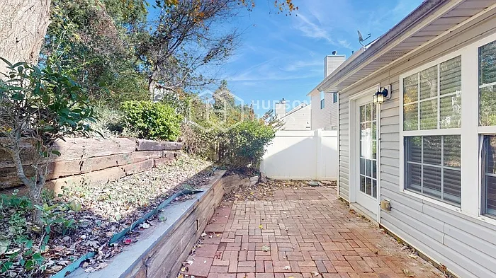 141 Greystone Cir — Photo 24