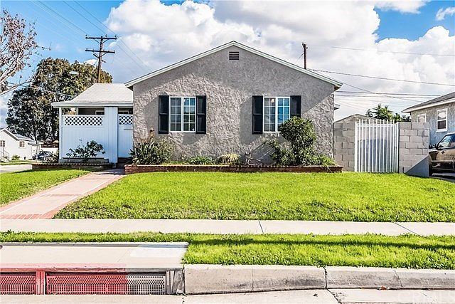 1st image of 22802 Broadwell Ave